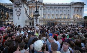 crowd