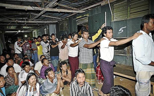 Malaysia Bangladeshi মালয়শিয়ায় ৩৮৭ বাংলাদেশি আটক