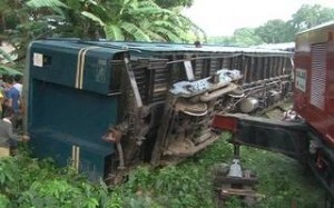 rail train accedent রেল ট্রেন