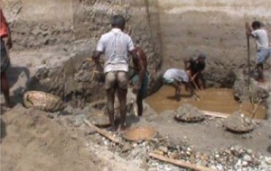 STONE Field কৃষি জমিতে পাথর